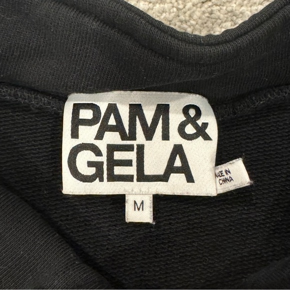 Pam & Gela Black Crop Half Zip Sweatshirt Size Medium Like New 100% Cotton - Picture 5 of 9
